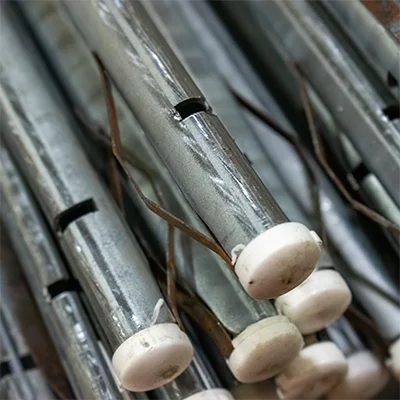 Anti sag rods closeup